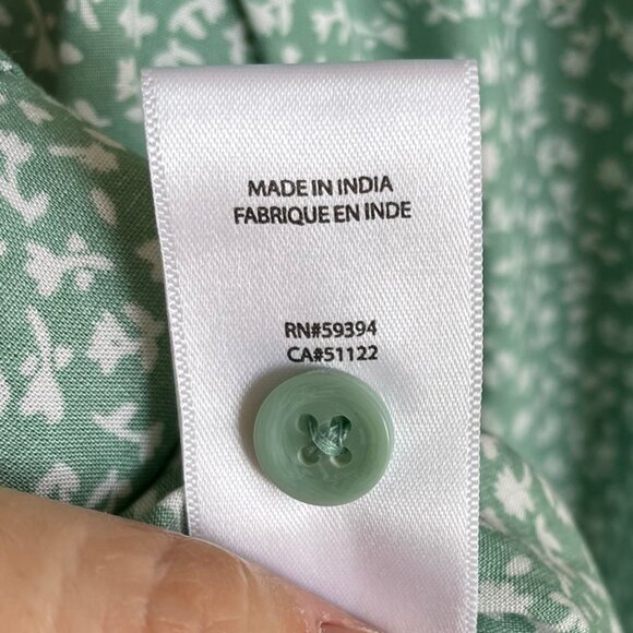 BeachLunchLounge Button Down Shirt Blouse Seafoam Green White Women Medium FLAW - Picture 8 of 13